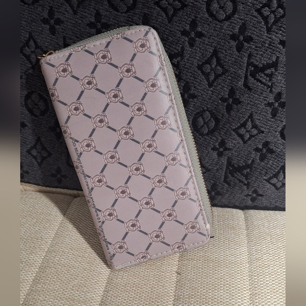 Yogi Bear Women's Wallet